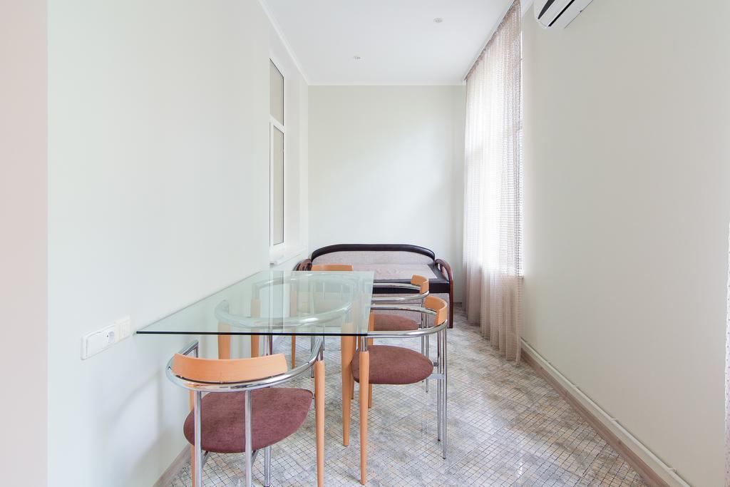Best Apartments On St. Rishelievskaya 7 敖德萨 外观 照片